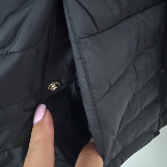 Massimo Dutti Black Tailored Quilted Vest. Ptp 16” lenght 21” - Picture 4 of 7